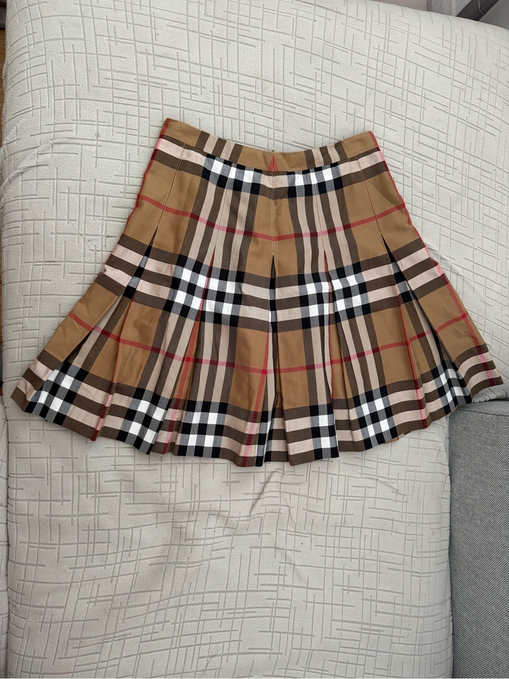Burberry Tan Plaid A-Line Mini Skirt - Picture 2 of 6